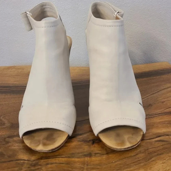 Rag & Bone Wembley Wedge Bone Colored Sandals - Picture 3 of 16